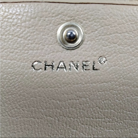 Chanel Compact Wallet - Beige - Picture 6 of 9
